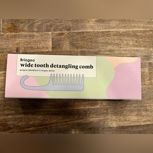 Briogeo wide tooth comb